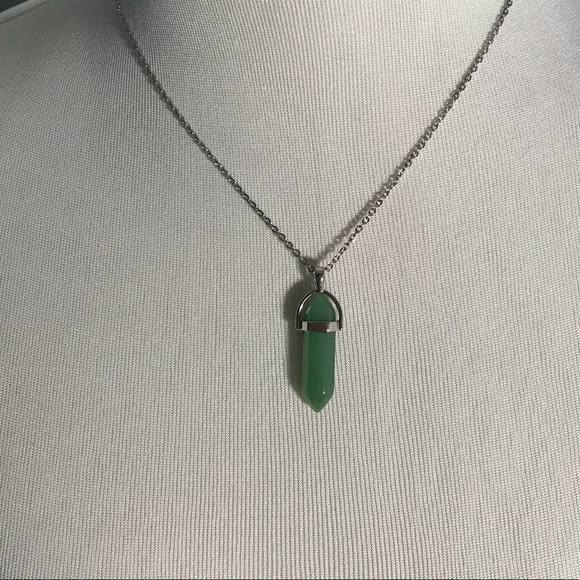 Jade Crystal point Pendant NWT! - Picture 3 of 4